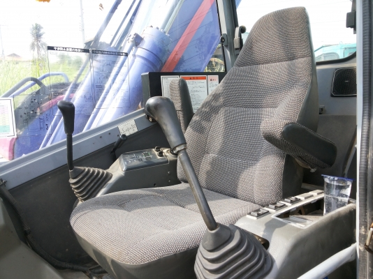 รีบด่วน ราคาเบาๆ Komatsu 128uu-2 รถนอกล้าน\%  สวยมาก  เครื่องปั้มแรงดีหมด