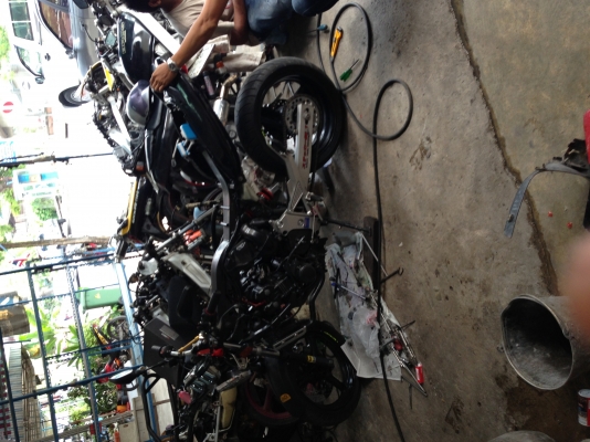 ขายCBR400RR ปี89 เครื่องแห้งๆวิ่งดี ni voy แท้ครับ (รับทำทะเบียนด้วยน่ะครับสน