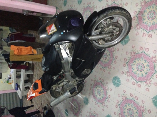 ขายCBR400RR ปี89 เครื่องแห้งๆวิ่งดี ni voy แท้ครับ (รับทำทะเบียนด้วยน่ะครับสน