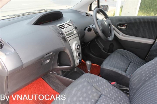 2007 TOYOTA YARIS1.5 E AT สีดำ รถสวย เช็คศูนย์ดลอด 2007 TOYOTA YARIS1.5 E AT สีดำ รถสวย เช็คศูนย์ดลอด