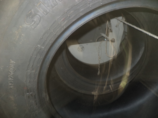 ยางรถตักทุกขนาด+กะทะล้อรถตักทุกรุ่นครับ