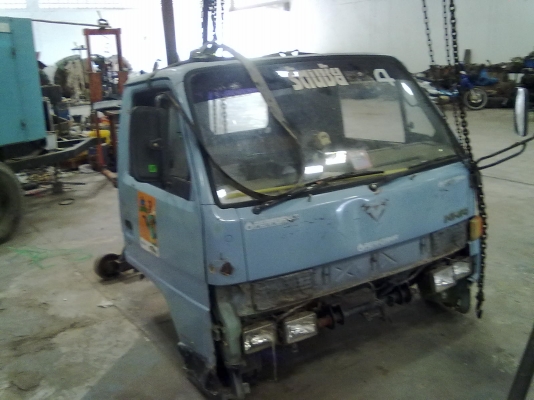 หัวรถ NKR สวยๆ