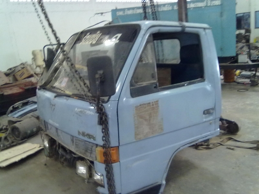 หัวรถ NKR สวยๆ