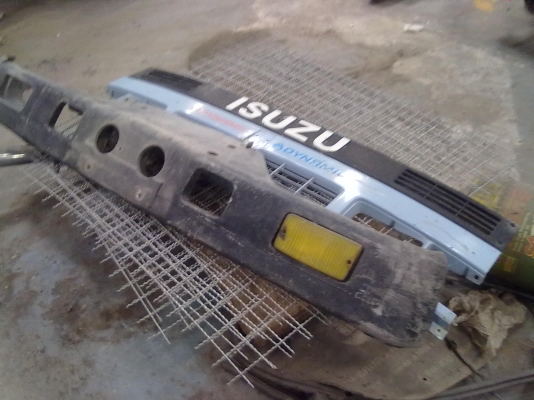 หัวรถ NKR สวยๆ