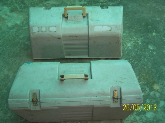 กล่องใส่ท้ายรถ