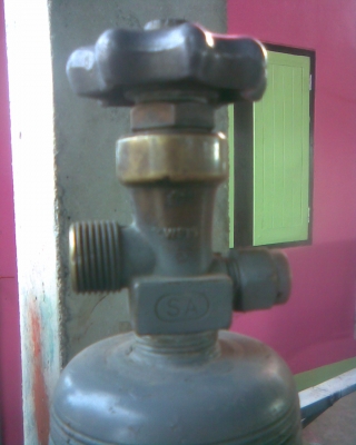 ถังลมใบใหญ่สภาพพร้อมใช้งานครับใบใหญ่ครับน้ำหนัก 50 กว่าโลครับสภาพดีหัวดีครับใช้ยาวครับ  เบิกใหม่เกือบ 6 พันครับราคานี้คุ้มครับ