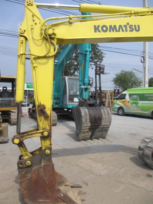 KOMATSU PC60-7  เก่านอก เอวแน่น ปั็มแรง สภาพพร้อมใช้ สุดๆเอาไปแบ่งกันใช้ได้เลยครับ   น้องร็อค จัดหั้ย สนใจโทร สอบถามได้ 081-8535656