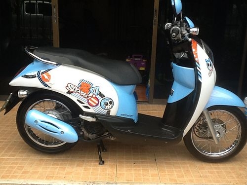 HONDA SCOOPY I รถปี2012วิ่ง3XXXโลลายVIVID GIRLประกันศูนย์พร้อมกุญแจแท้2ดอก