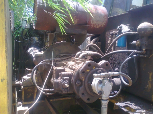 ขาย รถขุด KOBELCO SK200 M3 แรงขุดดี เดินแรงทั้งสองข้าง ทำงานไว ได้ทั้งวัน เครื่องเดิม ปั้มเดิม เอวแน่น ใบแทรคสวยทุกใบ รอลเล่อร์ดี ทุกลูก.