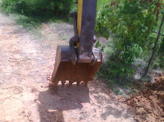 ขาย รถขุด KOBELCO SK200 M3 แรงขุดดี เดินแรงทั้งสองข้าง ทำงานไว ได้ทั้งวัน เครื่องเดิม ปั้มเดิม เอวแน่น ใบแทรคสวยทุกใบ รอลเล่อร์ดี ทุกลูก.