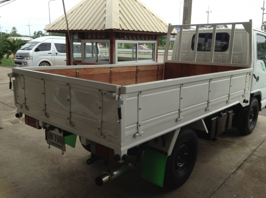 ขาย อีซูซุ 4 ล้อ NKR 80 แรงม้า