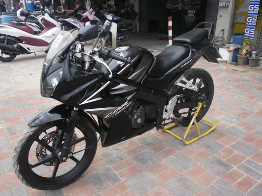 CBR150Rปี51ใมล์เหลืองเครื่องแน่นๆสีสวยเล่มพร้อม/โอนลอย