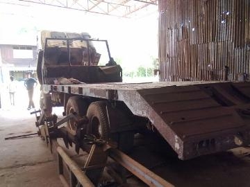 รถอิซูซุ 10 ล้อ ท้ายลาด 240 แรงม้า ( หัวขาว ) สนใจติดต่อ 081 - 6079515 รถอิซูซุ 10 ล้อ ท้ายลาด 240 แรงม้า ( หัวขาว ) สนใจติดต่อ 081 - 6079515