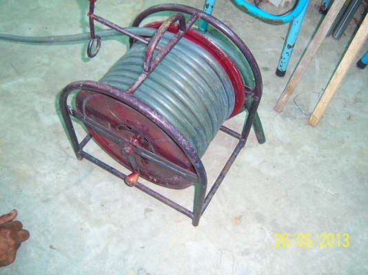 โลม้วนสายยาง(หรือไฟ)