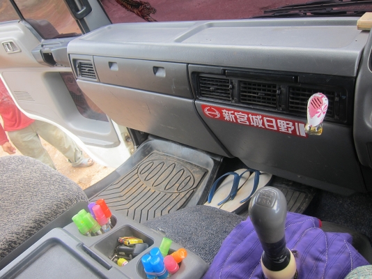 6 ล้อสมอเงิน HINO 4 JEKA-10277 โทร 086-8642099 6 ล้อสมอเงิน HINO 4 JEKA-10277 โทร 086-8642099