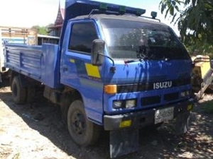ขายรถบรรทุกหกล้อดั้มอีซูซู KSหัวNPR 115 แรงม้า