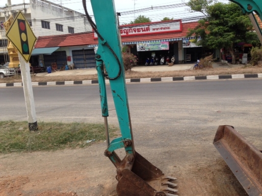 ขายด่วน..รถขุด KOMATSU PC20-7 รุ่น บูม อาร์ม พิเศษ รถสวย พร้อมใช้งาน.