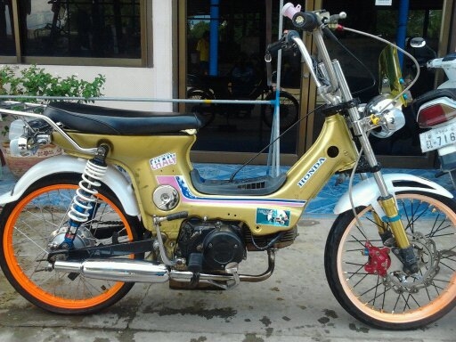 ขาย HONDA ชาลี เครื่อง HONDA เวฟ 100 ทะเบียนพร้อมโอน ภาษีไม่ขาดต่อ เครื่องดีมาก ขับแน่น ไม่ดัง กล้ารับประกันครับ