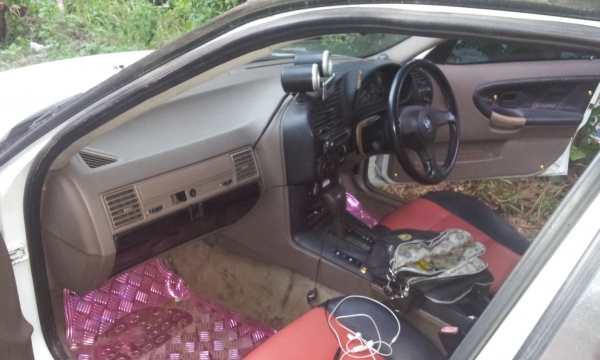 ขาย bmw  e36   โทร 0898495511  สภาพดี  วางเจ  ดมแก๊ส  150000 รถพร้อมใช้งาน