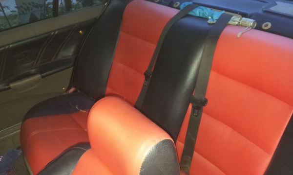 ขาย bmw  e36   โทร 0898495511  สภาพดี  วางเจ  ดมแก๊ส  150000 รถพร้อมใช้งาน