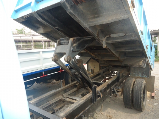 ขาย รถบรรทุก 6 ล้อ ISUZU NKR  110  ดั้มป์