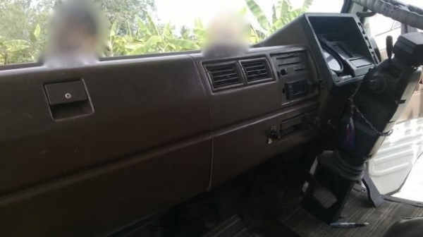 รถฮีโน่ 6 ล้อ FB  113 แรงม้า  สนใจติดต่อ 081 - 6079515