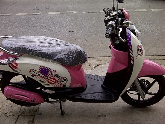 Honda-Scoopy i 110cc เครื่องเนียนมากครับ สภาพเยี่ยมเลยครับ