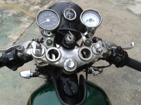 ขาย Sr 400 สวยๆ แต่ง คาเฟ่ คาบูลูกชัก ต่อรองได้คับ ขาย Sr 400 สวยๆ แต่ง คาเฟ่ คาบูลูกชัก ต่อรองได้คับ