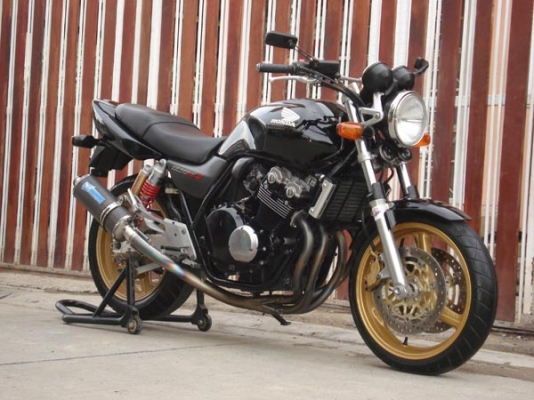 ((ลดกระหน่ำ)) CB400sf V-TEC 2 ปี2002 สภาพสวย แทพ ท่อไทเทเสียงโหดๆคับอินวอย+สรรพสารมิตร