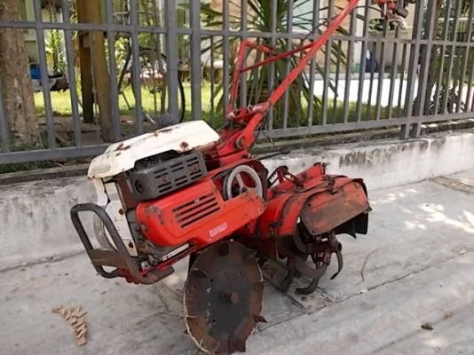 รหัส:13001158รถพรวนดินเดินตามเครื่องเบนชิลFA76D-148331(2.0ps.)เป็นรุ่นกระทัดรัดชุดพรวนดินกว้าง30cm.