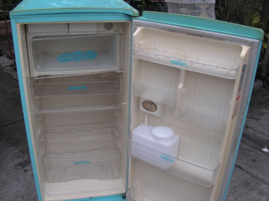 ตู้เย็นเนชั่นเนล6.3คิ(ต้องขอโทษด้วยพอดีตู้เย็นของบ้านเเม่ยายพังเลยยกตัวนี้ไปให้แม่ยายครับ)