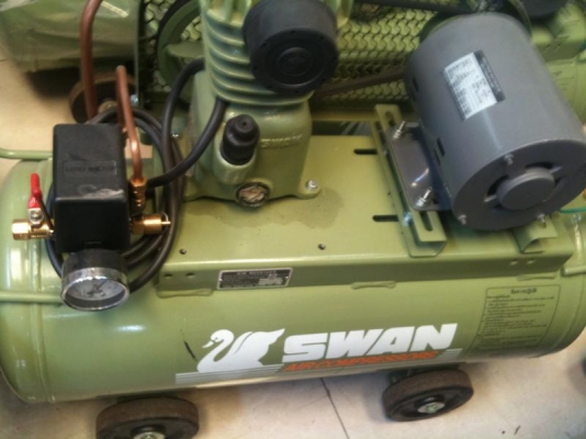 ปั๊มลมขนาด 1/2 แรง ความจุ 36 ลิตรพร้อมมอเตอร์ ฮิตาชิ 1/3 จัดส่งได้คุณภาพ มืออาชีพ