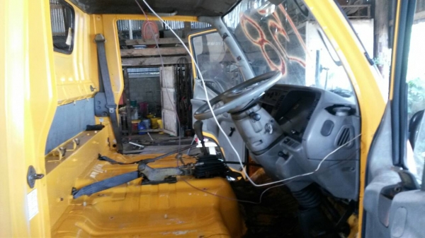 หกล้อ มิตซู รถหลวง 50,000 km. อุปกรณครบ เชคช่วงล่างอยู่ หกล้อ มิตซู รถหลวง 50,000 km. อุปกรณครบ เชคช่วงล่างอยู่