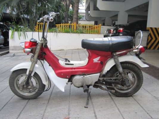 Honda Chaly..ชาลีออโต้เท่ๆ เครื่องเดิมแต่วิ่งสุดยอด ช้าอดชัวร์ กทม. Honda Chaly..ชาลีออโต้เท่ๆ เครื่องเดิมแต่วิ่งสุดยอด ช้าอดชัวร์ กทม.