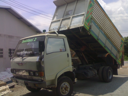 ขายHINO KM777 เครื่อง117แรงดั๊ม ช่วงล่างเอฟ หน้าหลัง มีแอร์ กะบะปิเนียม