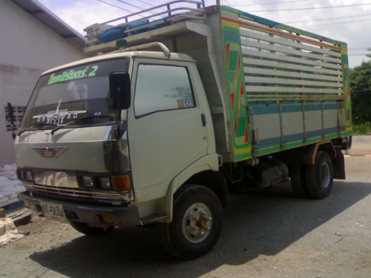 ขายHINO KM777 เครื่อง117แรงดั๊ม ช่วงล่างเอฟ หน้าหลัง มีแอร์ กะบะปิเนียม