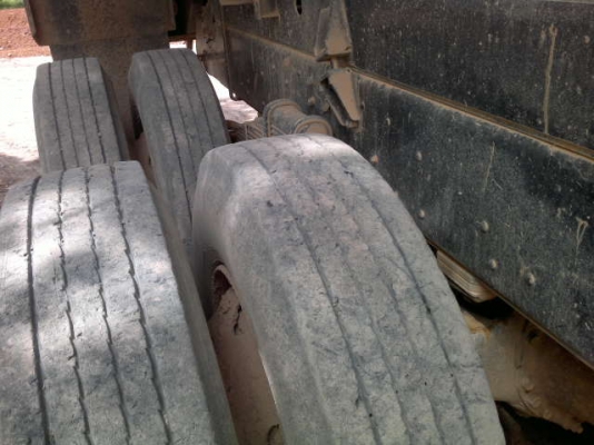 รถฮีโน่ 10 ล้อดั้ม 330 แรงม้า ปี 53 รถวิ่ง 9x,xxx กม. สนใจติดต่อ 081 - 6079515 รถฮีโน่ 10 ล้อดั้ม 330 แรงม้า ปี 53 รถวิ่ง 9x,xxx กม. สนใจติดต่อ 081 - 6079515