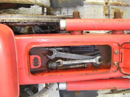 รกพรวนดินmitsubishi G4Lพร้อมอุกปกรณ์สภาพสวยจากญี่ปุ่นแท้หร้อมลุยทำงานได้ทันที่ราคา16,900บาท