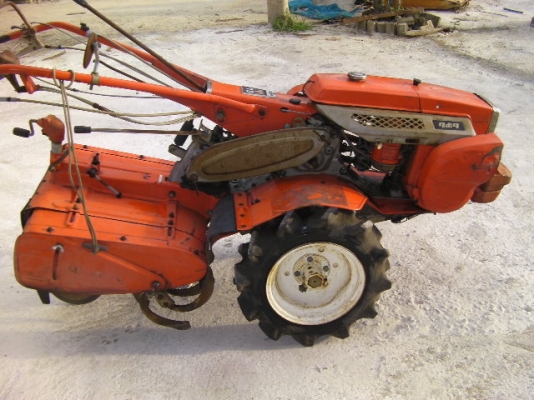 รถพรวนKubota-LG250-3Tสภาพสวยมากอุกปกรณ์สำหรับพวนดินพร้อมพร้อมลุยจากญี่ปุ่นแท้ราคา14,000บาท