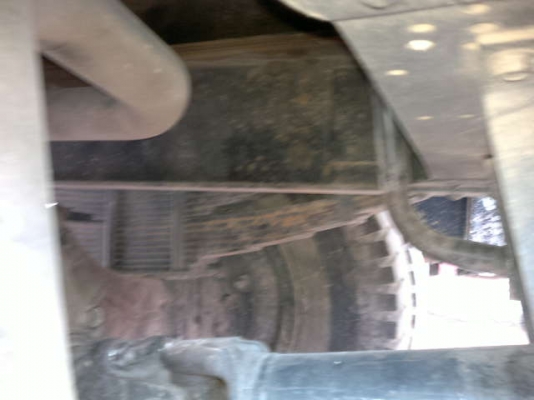 รถฮีโน่ 6 ล้อดั้ม FTR 240 แรงม้า ปี 54 รถวิ่ง 43,xxx กม.  สนใจติดต่อ 081 - 6079515