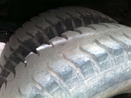 รถฮีโน่ 6 ล้อดั้ม FTR 240 แรงม้า ปี 54 รถวิ่ง 43,xxx กม.  สนใจติดต่อ 081 - 6079515