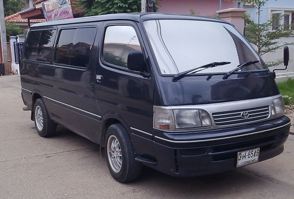 ขายtoyota ตู้หัวจรวด 2.5ดีเซล หลังคาเตี้ยแอร์ราว มานบังแดด