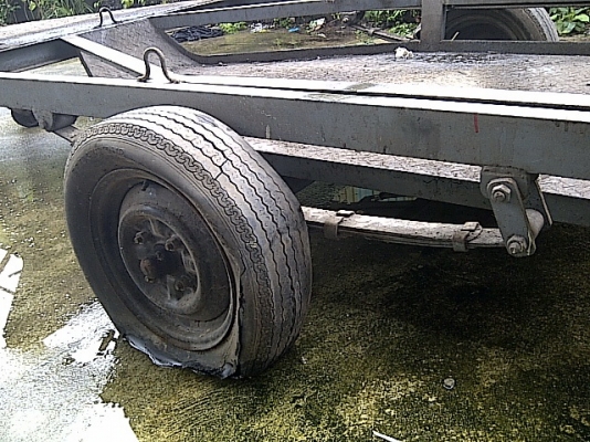 ขาย..เทเลอร์ลากพ่วง