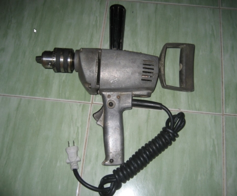 ขายด่วนสว่านรอบช้า Makita 5 หุน รุ่น 6216 japan แท้แน่นอน