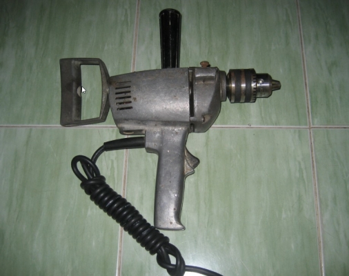 ขายด่วนสว่านรอบช้า Makita 5 หุน รุ่น 6216 japan แท้แน่นอน