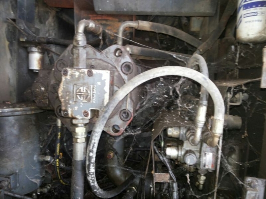 รถฮีโน่ 10 ล้อ ท้ายลาด 220 แรงม้า / แบคโฮ SUMITOMO 200  ( ขายคู่ )  สนใจติดต่อ 081 - 6079515