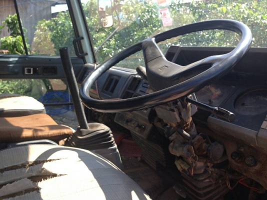 ขาย 6ล้อช่วงยาว ISUZU ROCKY165  เครื่องเดิม6BD1 165 HP แห้งดีติดง่ายไม่หลวม เกียร์ดี ช่วงล่างใหญ่ คัสซีสวยมาก ไม่ผุไม่บวมไม่ดาม เฟืองท้ายใหญ่ FUSO กระบะพื้นเหล็กคอกเหล็กแข็งแรง ยาว5.5ม.หัวนอก บางสีดี มีตำหนิจิ้มมานิดนึง ภายในดี คอนโซลครบ ยาง900 ดี6เส้น พร