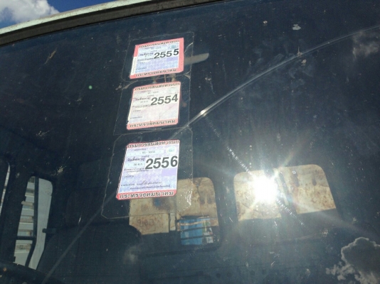 ขาย 6ล้อช่วงยาว ISUZU ROCKY165  เครื่องเดิม6BD1 165 HP แห้งดีติดง่ายไม่หลวม เกียร์ดี ช่วงล่างใหญ่ คัสซีสวยมาก ไม่ผุไม่บวมไม่ดาม เฟืองท้ายใหญ่ FUSO กระบะพื้นเหล็กคอกเหล็กแข็งแรง ยาว5.5ม.หัวนอก บางสีดี มีตำหนิจิ้มมานิดนึง ภายในดี คอนโซลครบ ยาง900 ดี6เส้น พร