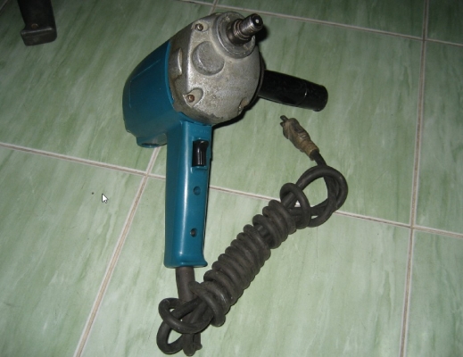 ขายด่วนสว่านขัดสี Makita รุ่น 9218BL Japan แท้แน่นอนคับ ขายด่วนสว่านขัดสี Makita รุ่น 9218BL Japan แท้แน่นอนคับ