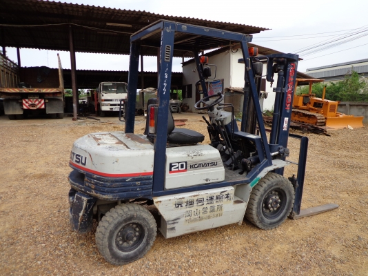 ขายรถยก KOMATSU FG 20-11 เครื่องเบนซิน ติดต่อคุณยุทธิ์ โทร. 081-9870866 คุณจิ๊ด โทร. 089-7949488